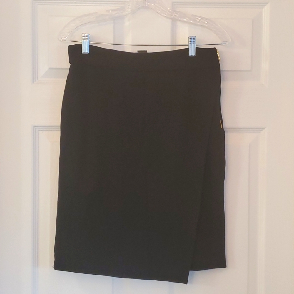 Black pencil skirt